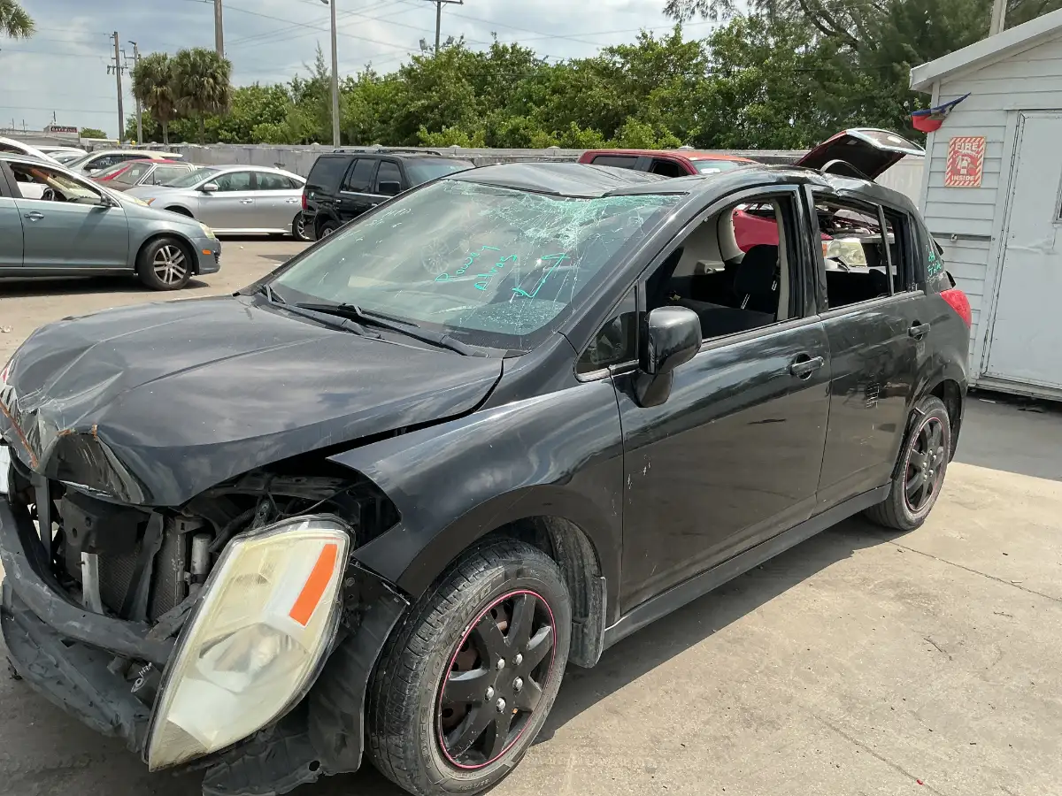 Photo of 2009 Nissan Versa
