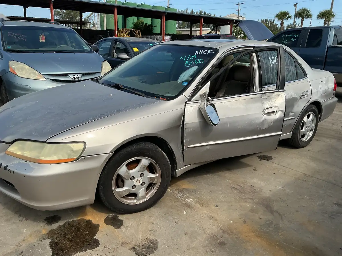 Photo of 1998 Honda Accord