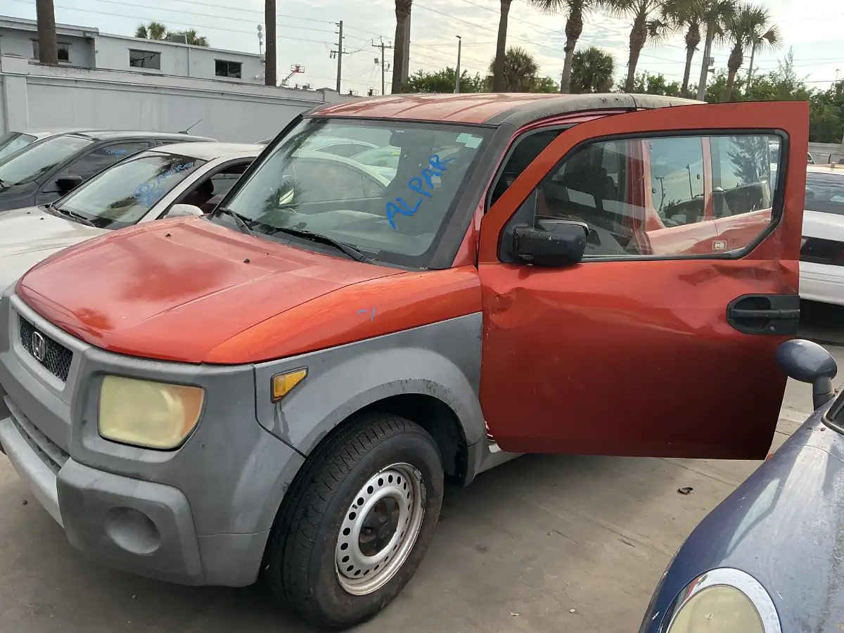 Photo of 2004 Honda Element