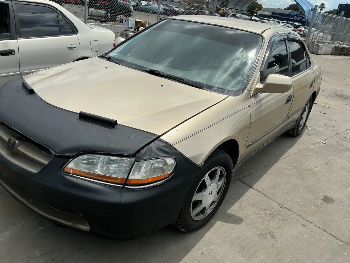 Photo of 2000 Honda Accord