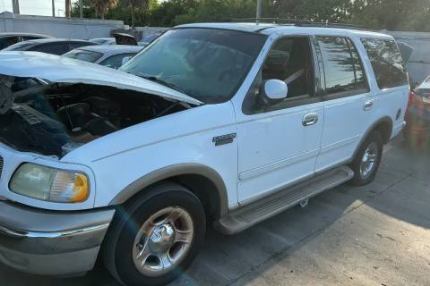 Photo of 2002 Ford Expedition