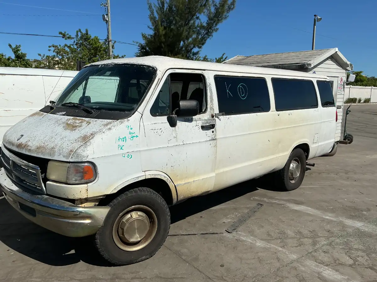 Photo of 1996 Dodge Ram Wagon