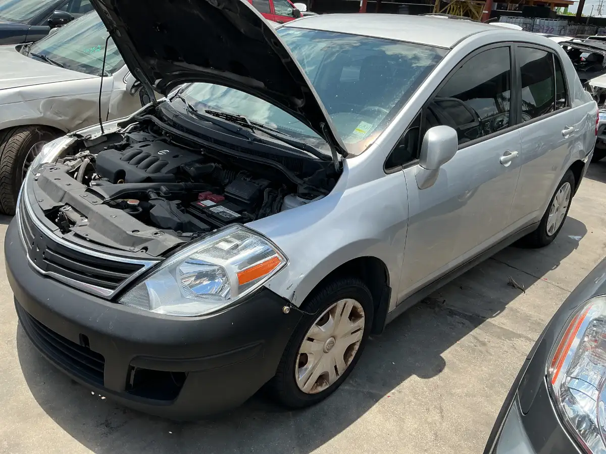 Photo of 2011 Nissan Versa