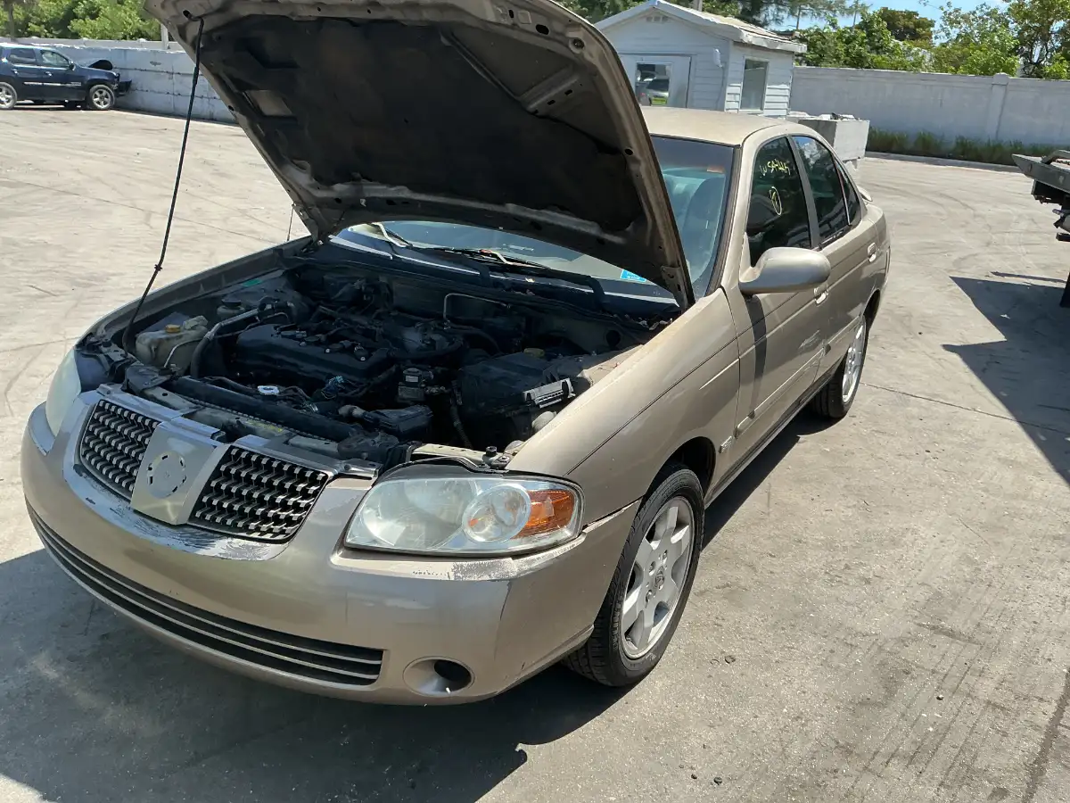 Photo of 2001 Nissan Sentra