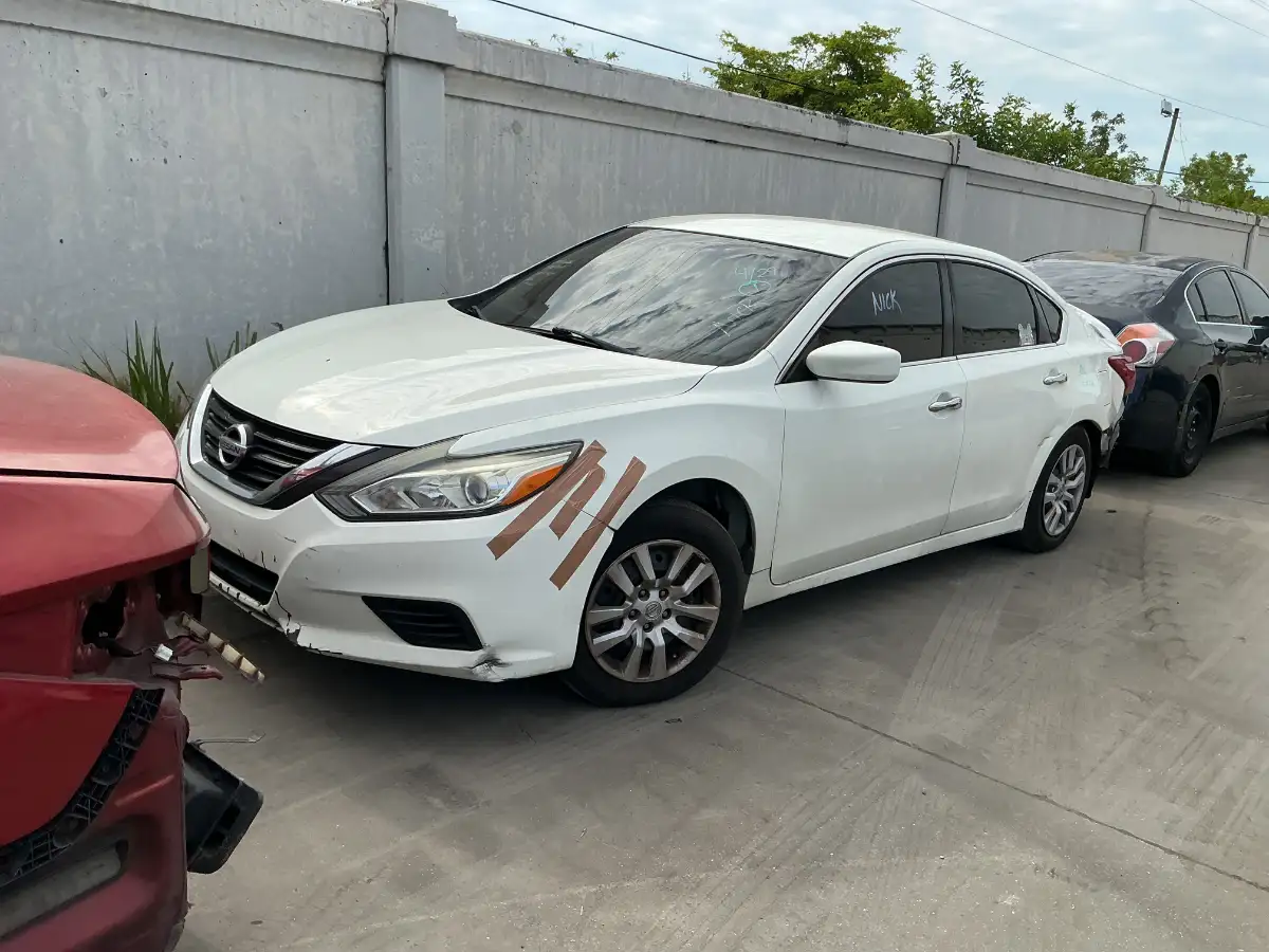 Photo of 2017 Nissan Altima