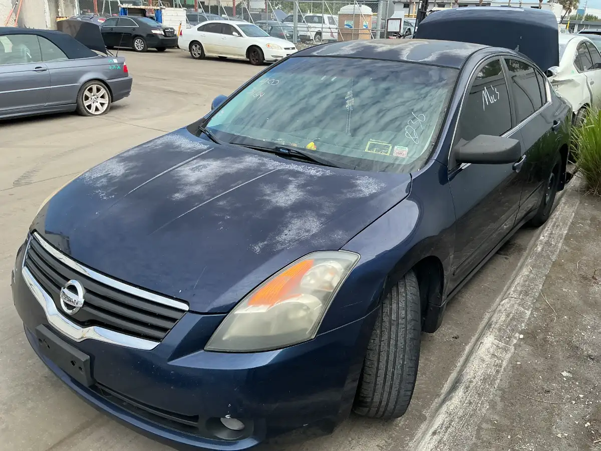 Photo of 2009 Nissan Altima