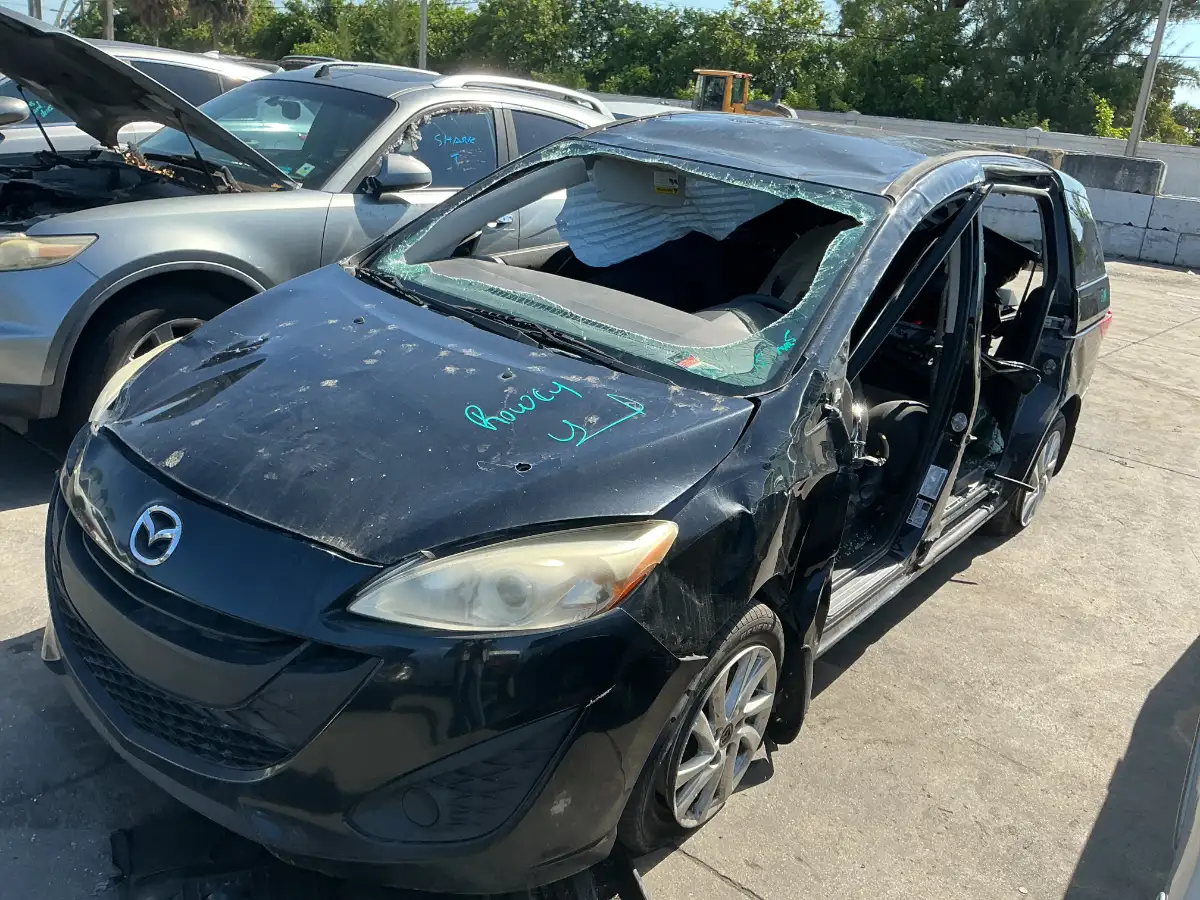 Photo of 2015 Mazda Mazda5