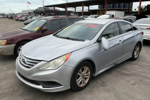 Photo of 2014 Hyundai Sonata