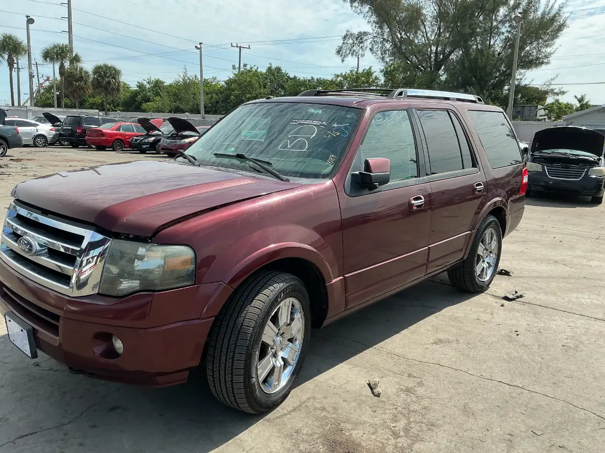 Photo of 2010 Ford Expedition