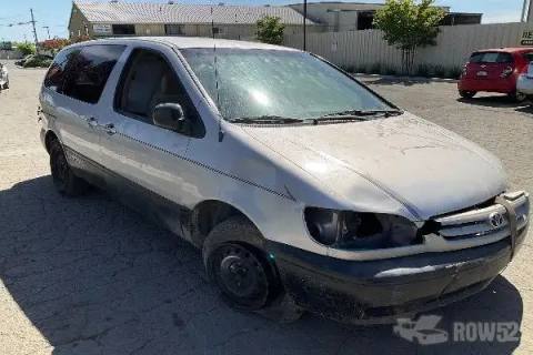 Photo of 2001 Toyota Sienna