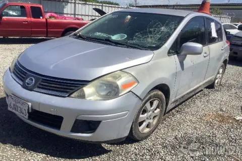 Photo of 2009 Nissan Versa