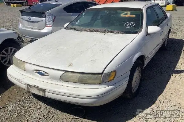 Photo of 1995 Ford Taurus