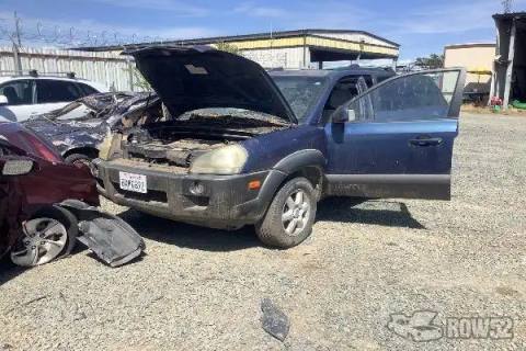 Photo of 2005 Hyundai Tucson