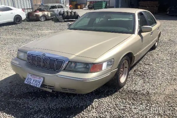 Photo of 1999 Mercury Grand Marquis