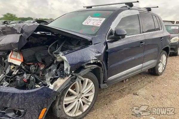 Photo of 2011 Volkswagen Tiguan