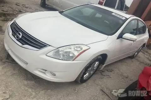 Photo of 2010 Nissan Altima