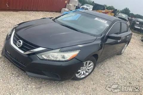 Photo of 2016 Nissan Altima