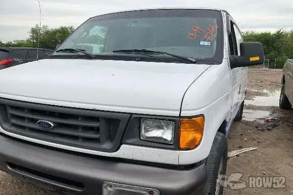 Photo of 2005 Ford Econoline