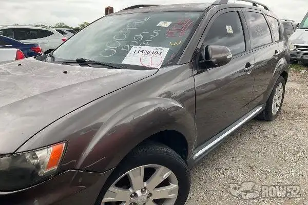 Photo of 2012 Mitsubishi Outlander