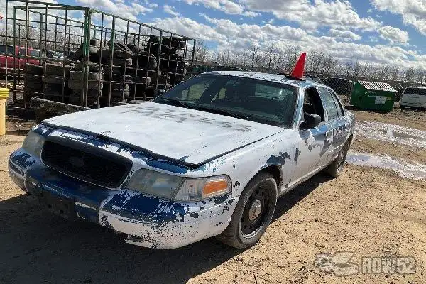 Photo of 2005 Ford Crown Victoria