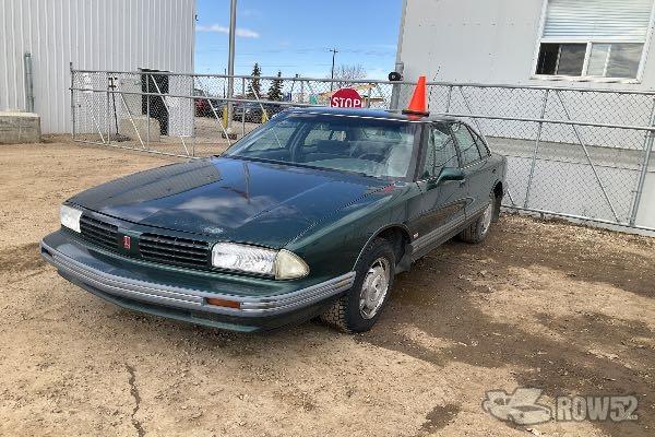 Photo of 1994 Oldsmobile Royale