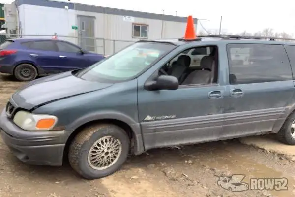 Photo of 2004 Pontiac Montana