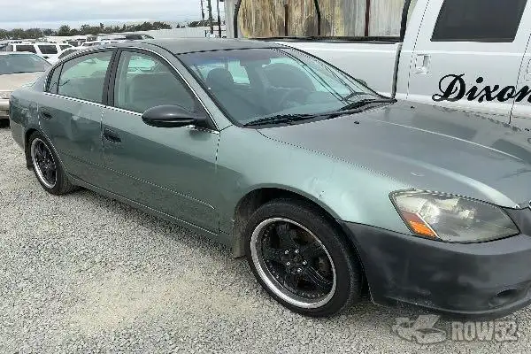 Photo of 2005 Nissan Altima