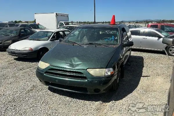Photo of 2002 Nissan Quest