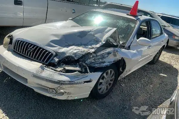 Photo of 2004 Hyundai Sonata
