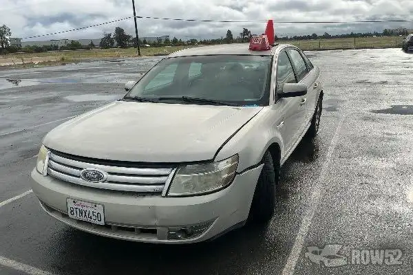 Photo of 2008 Ford Taurus
