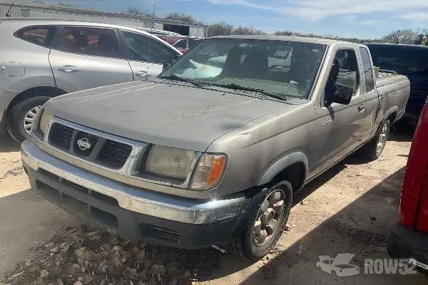Photo of 2000 Nissan Frontier