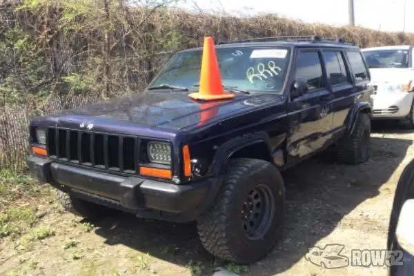 Photo of 1999 Jeep Cherokee