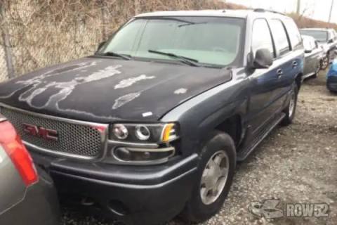 Photo of 2002 GMC Yukon Denali