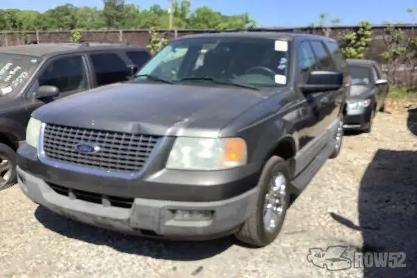 Photo of 2004 Ford Expedition