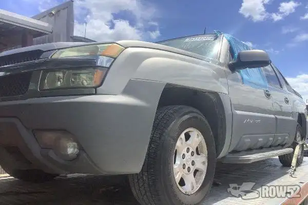 Photo of 2002 Chevrolet Avalanche