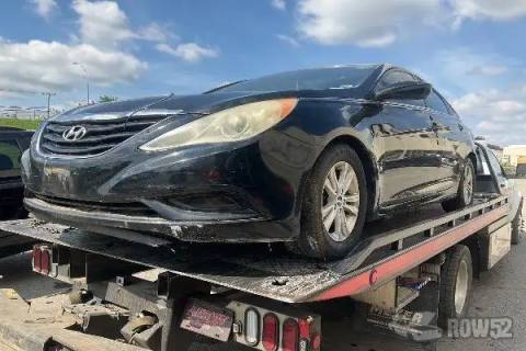 Photo of 2011 Hyundai Sonata