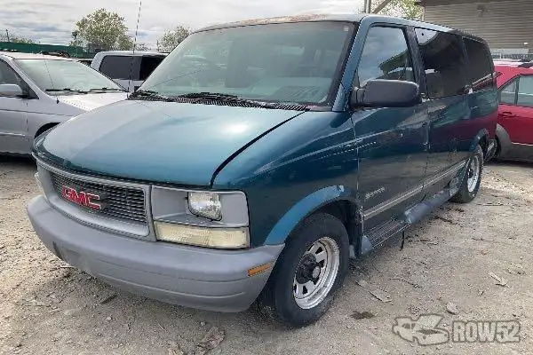 Photo of 1995 GMC Safari