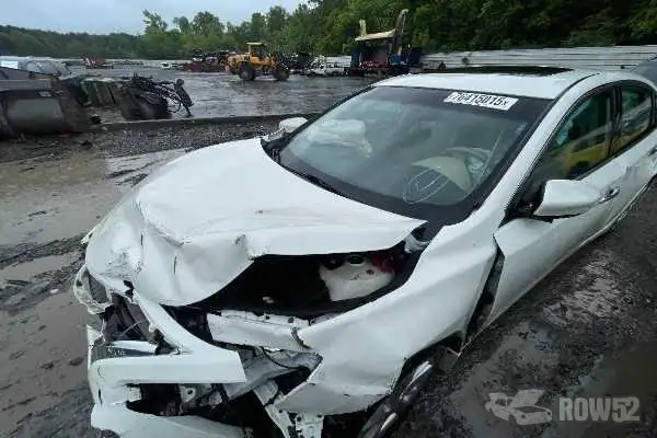 Photo of 2015 Nissan Altima