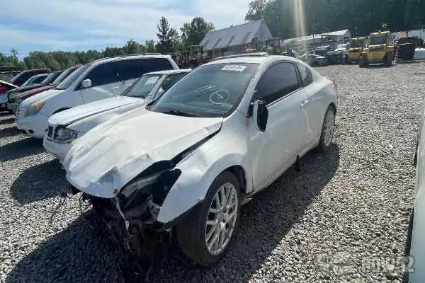 Photo of 2010 Nissan Altima