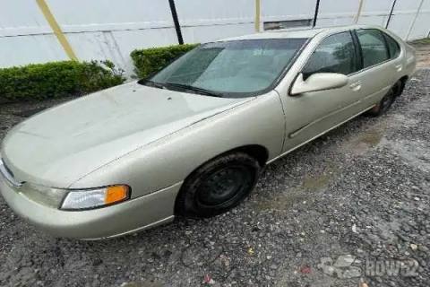 Photo of 1999 Nissan Altima