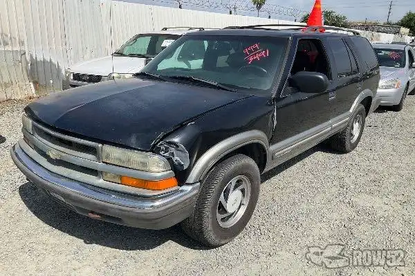 Photo of 2000 Chevrolet Blazer