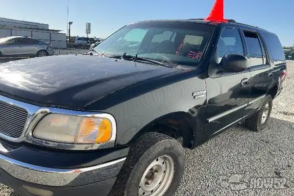 Photo of 1999 Ford Expedition