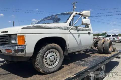 Photo of 1987 Nissan Pickup
