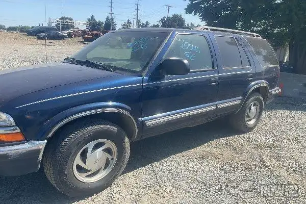 Photo of 1999 Chevrolet Blazer