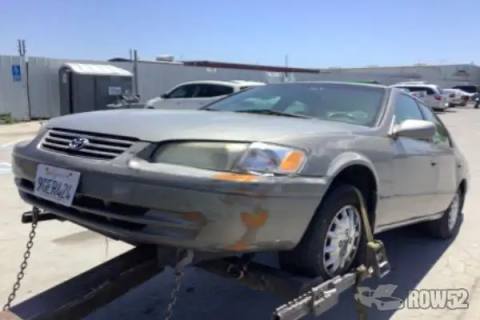 Photo of 1999 Toyota Camry