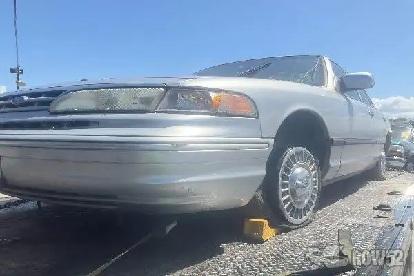 Photo of 1996 Ford Crown Victoria