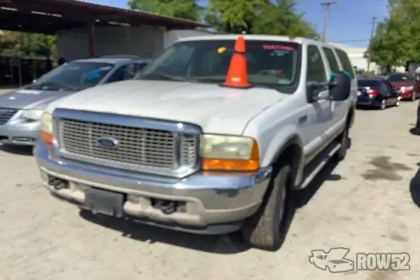 Photo of 2001 Ford Excursion