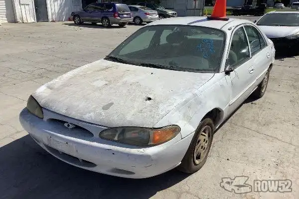 Photo of 1999 Ford Escort