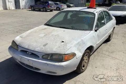 Photo of 1999 Ford Escort