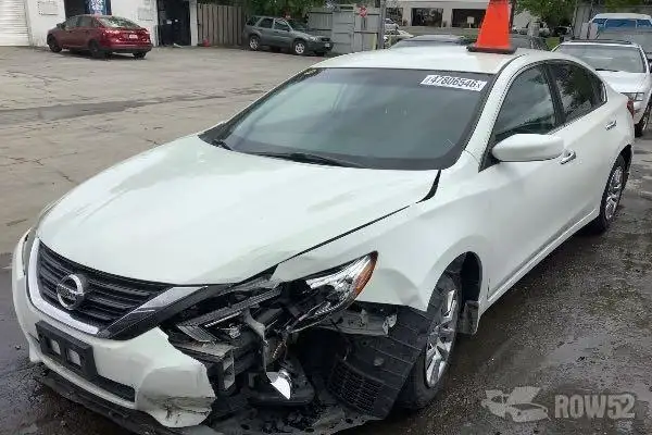 Photo of 2016 Nissan Altima